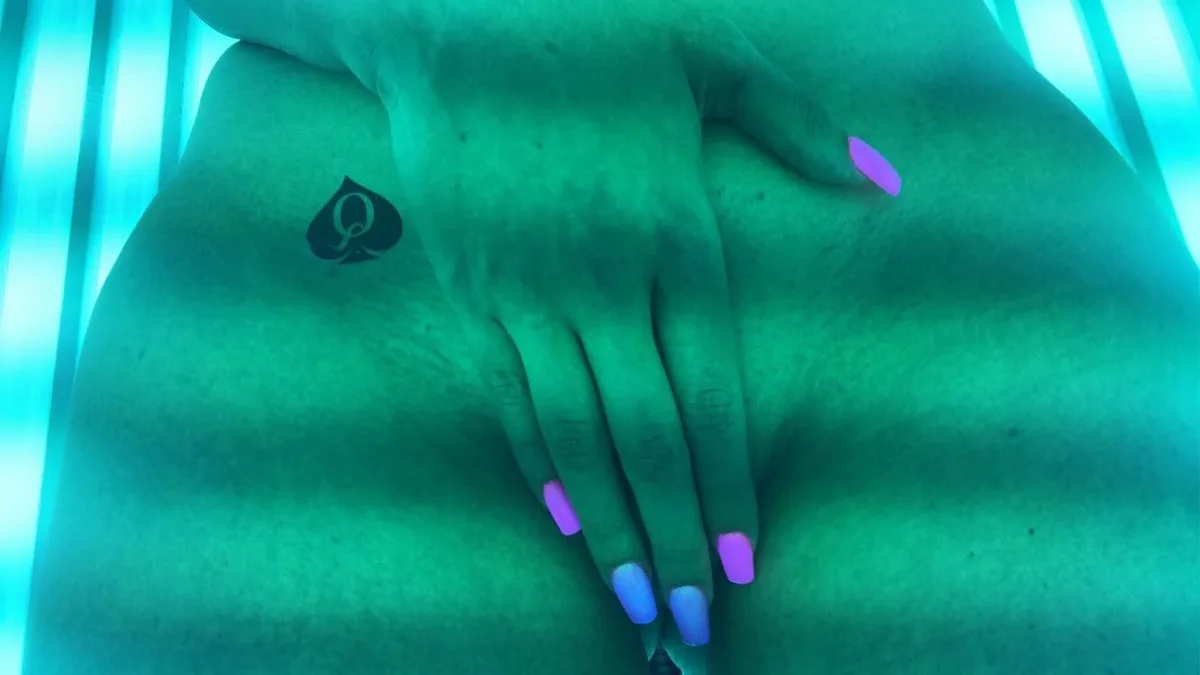 Delishdebbie escort Cardiff