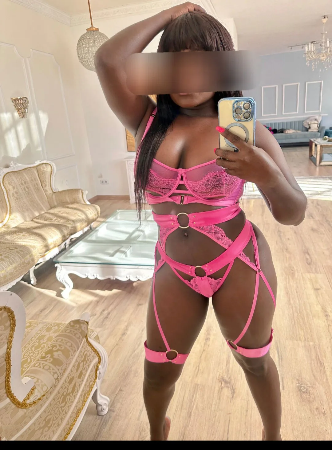 Nkechi escort Cardiff
